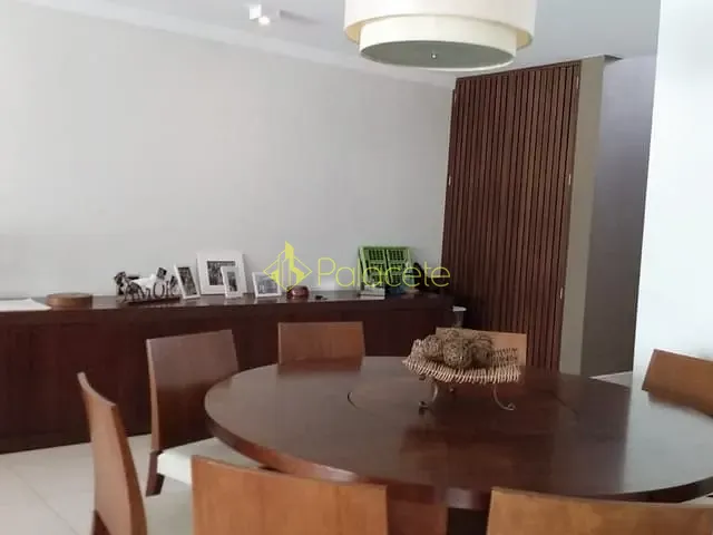 Casa com 428m² 4 quartos e 3 banheiros, à venda, no bairro Jardim Independência em Taubaté