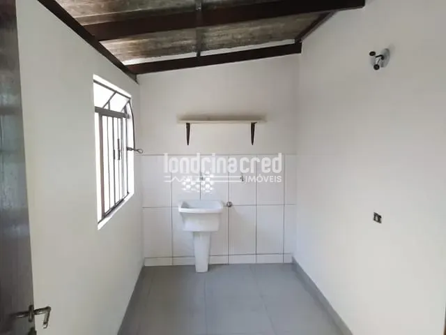 Casa com 285m² 2 quartos e 1 banheiro, à venda, no bairro Ricardo em Londrina