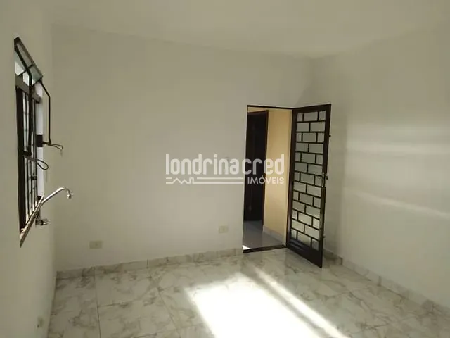 Casa com 285m² 2 quartos e 1 banheiro, à venda, no bairro Ricardo em Londrina