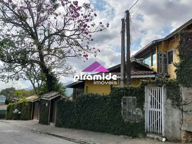 Casa com 560m² 6 quartos e 2 banheiros, à venda, no bairro Barra Velha em Ilhabela