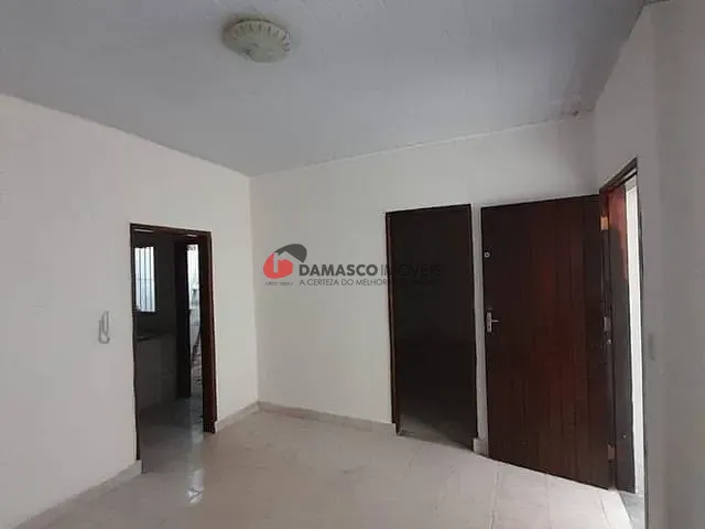 Casa 1 quarto e 1 banheiro, para alugar, no bairro Boa Vista em São Caetano do Sul