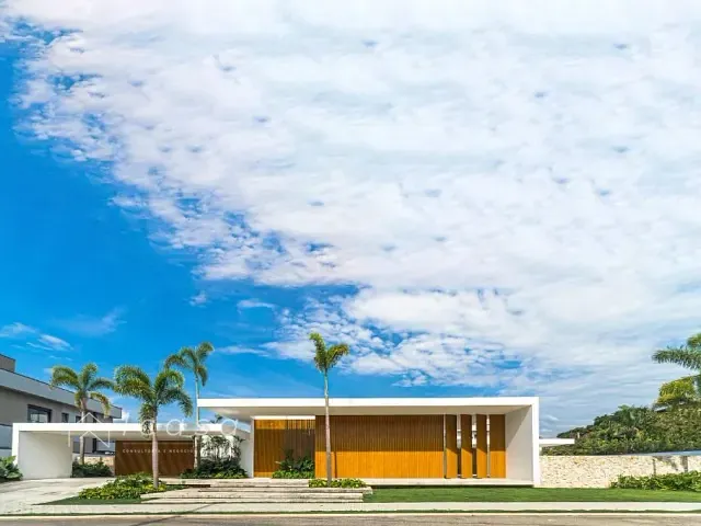 Casa com 1200m² 4 quartos e 3 banheiros, à venda, no bairro Condomínio Residencial Green Park em Taubaté