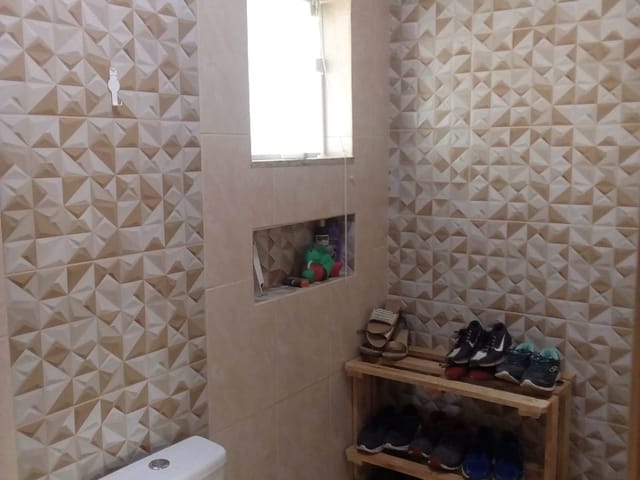Casa 3 quartos e 2 banheiros, à venda, no bairro Residencial Santa Bárbara em Guaratinguetá