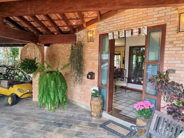 Casa com 1220m² 4 quartos e 2 banheiros, à venda, no bairro Socorro em Pindamonhangaba