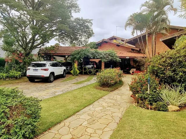 Casa com 1220m² 4 quartos e 2 banheiros, à venda, no bairro Socorro em Pindamonhangaba