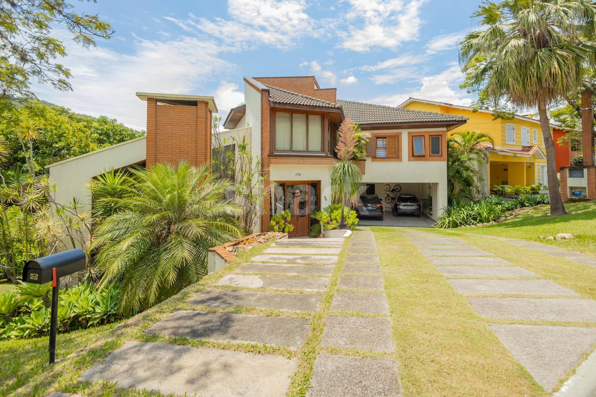 Casa em Alphaville — foto 1