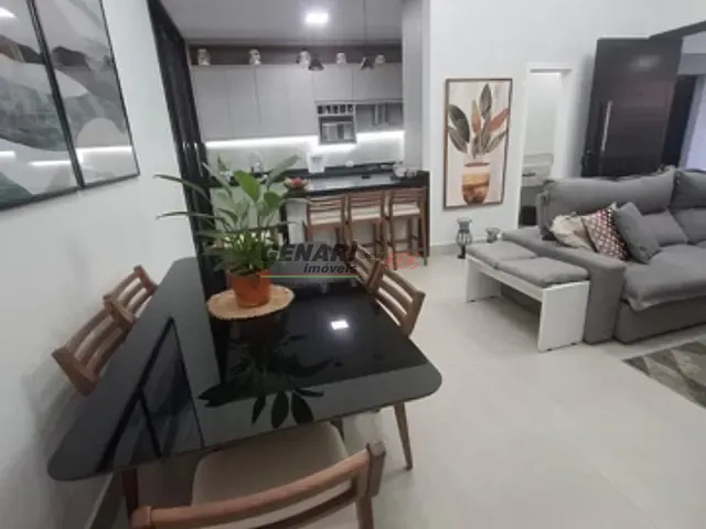 Casa com 200m² 3 quartos e 5 banheiros, à venda, no bairro Jardim Bréscia em Indaiatuba
