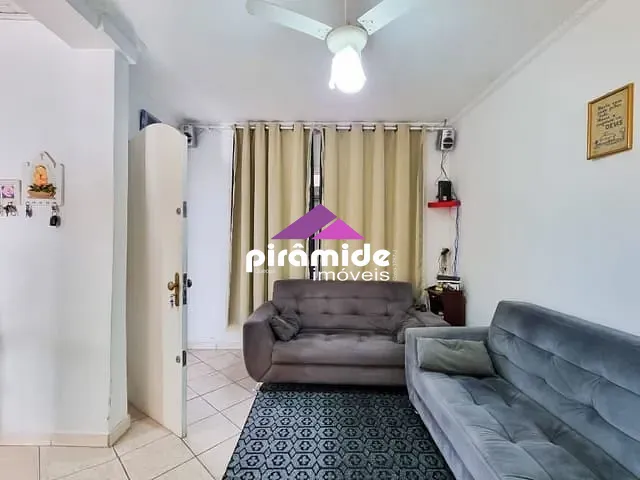 Casa com 235m² 3 quartos e 2 banheiros, à venda, no bairro Parque Industrial em São José dos Campos
