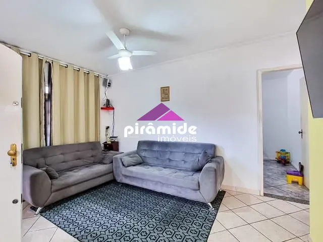 Casa com 235m² 3 quartos e 2 banheiros, à venda, no bairro Parque Industrial em São José dos Campos