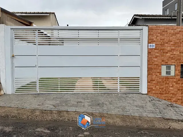 Casa com 175m² 3 quartos e 2 banheiros, à venda, no bairro Nova Cerejeira em Atibaia