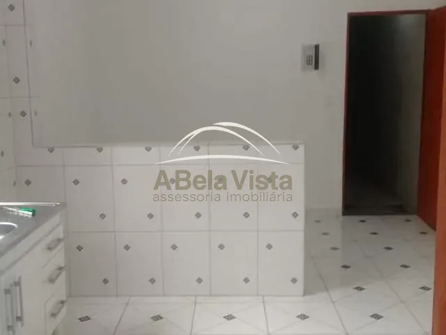 Casa com 100m² 4 quartos e 6 banheiros, à venda, no bairro Santa Maria em Osasco