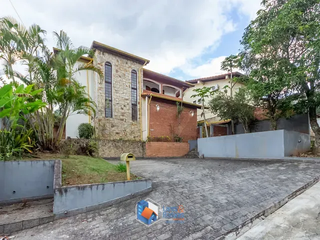 Casa com 560m² 5 quartos e 4 banheiros, à venda, no bairro Nova Higienópolis em Jandira
