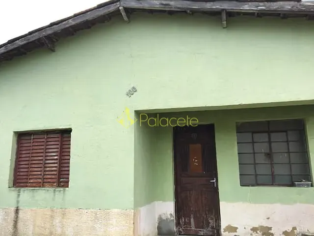 Casa com 400m² 2 quartos e 1 banheiro, à venda, no bairro Pq. Nossa Sra da Glória em Tremembé