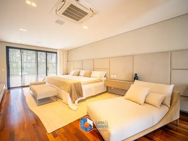 Casa com 2500m² 5 quartos e 7 banheiros, à venda, no bairro Jardim Torino em Cotia
