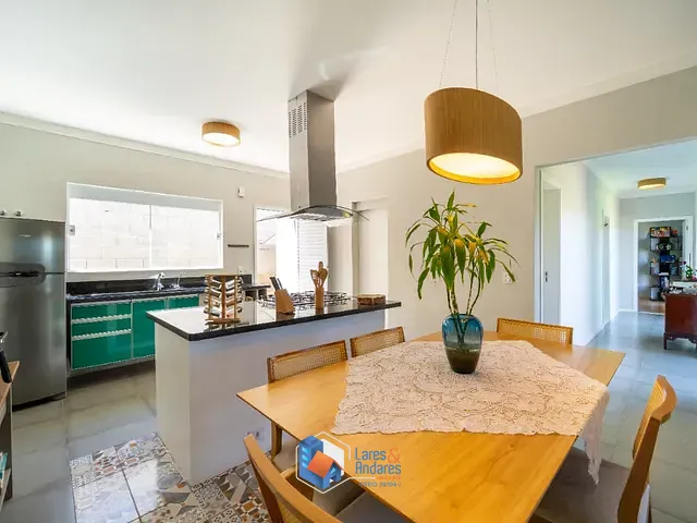 Casa com 450m² 3 quartos e 4 banheiros, à venda, no bairro Residencial Terras de Jundiaí em Jundiaí