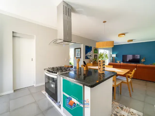 Casa com 450m² 3 quartos e 4 banheiros, à venda, no bairro Residencial Terras de Jundiaí em Jundiaí