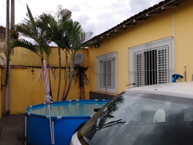 Casa com 289m² 2 quartos e 2 banheiros, à venda, no bairro Parque das Árvores em Guaratinguetá
