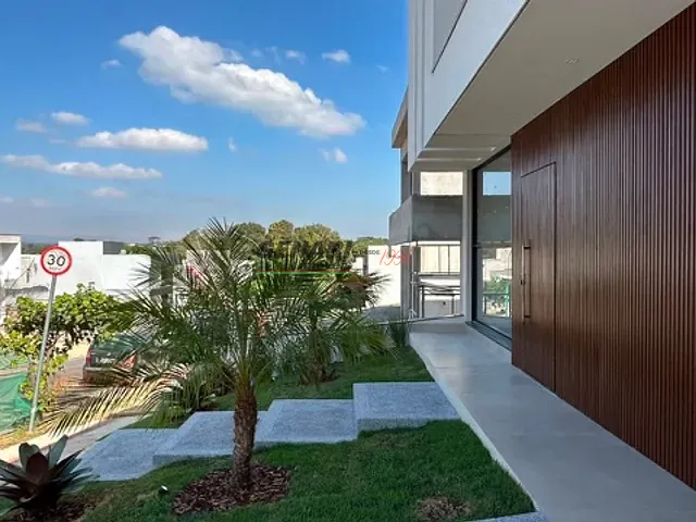Casa com 300m² 3 quartos e 5 banheiros, à venda, no bairro Residencial London Park em Indaiatuba