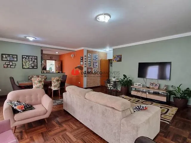 Casa 4 quartos e 4 banheiros, à venda, no bairro Jardim Sao Caetano em São Caetano do Sul