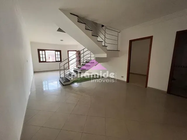 Casa com 153m² 4 quartos e 5 banheiros, à venda, no bairro Residencial de Ville em São José dos Campos