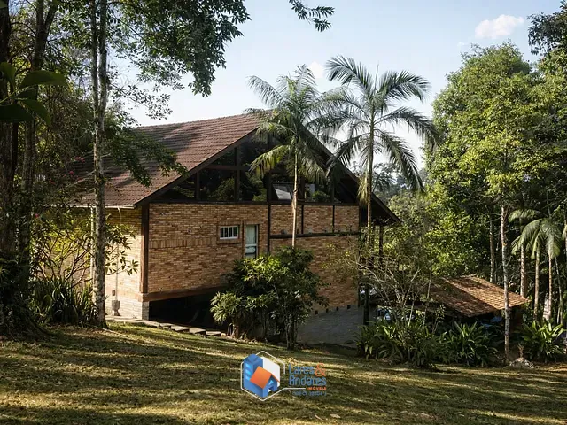 Casa com 20000m² 3 quartos e 4 banheiros, à venda, no bairro Barra do Rio Cerro em Jaraguá Do Sul