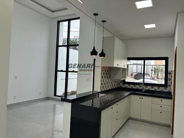 Casa com 150m² 3 quartos e 2 banheiros, à venda, no bairro Jardim Montreal Residence em Indaiatuba