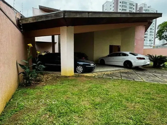 Casa com 1100m² 4 quartos e 3 banheiros, à venda ou para alugar, no bairro Jardim das Nações em Taubaté