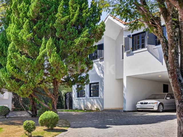 Casa com 645m² 3 quartos e 6 banheiros, à venda ou para alugar, no bairro Alphaville em Santana de Parnaíba