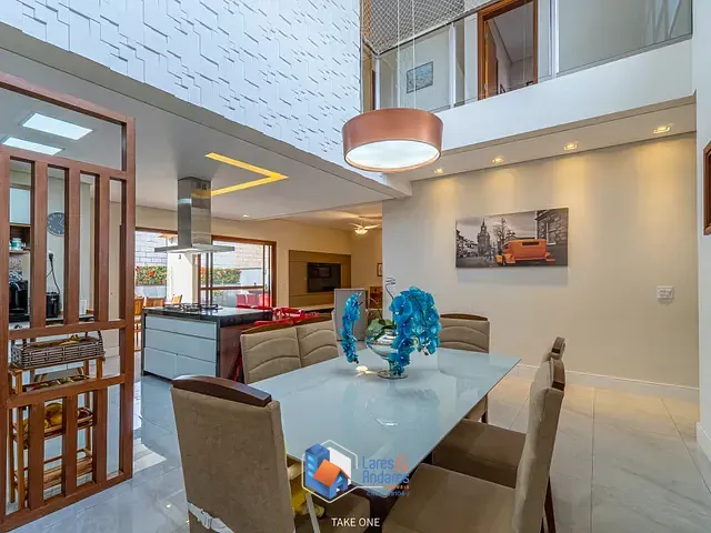 Casa com 301m² 3 quartos e 3 banheiros, à venda, no bairro Jardim Residencial Alto de Itaici em Indaiatuba