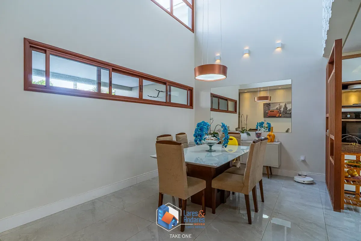Casa, 3 quartos, 238 m² - Foto 3