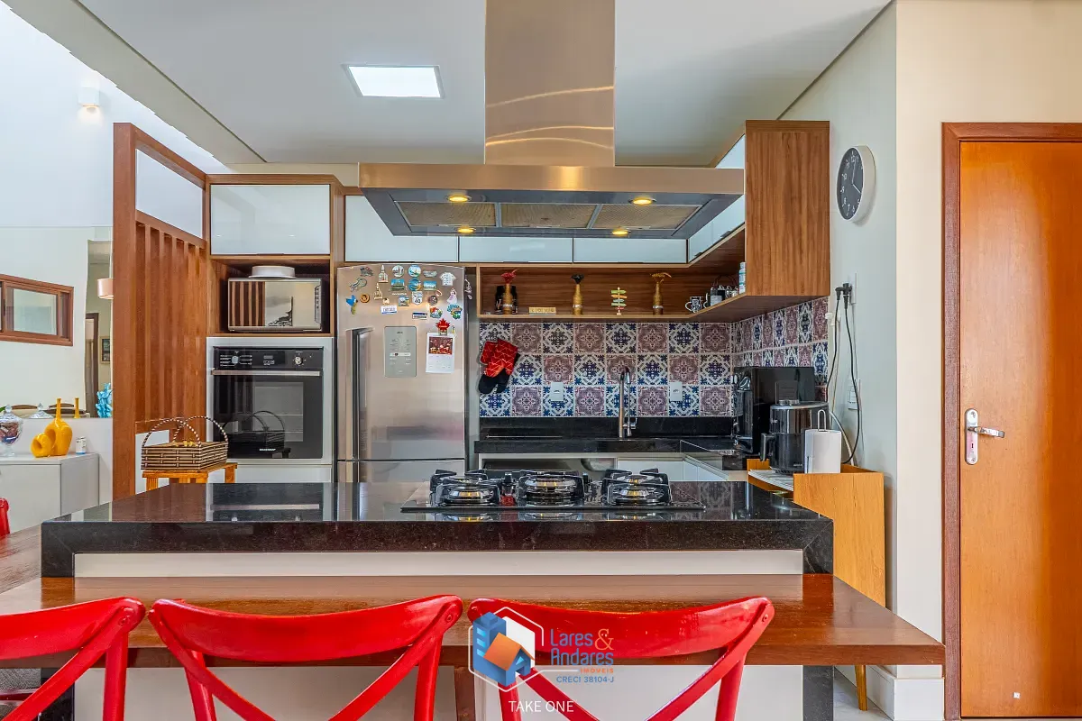 Casa, 3 quartos, 238 m² - Foto 8