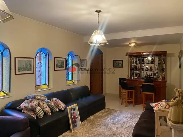 Casa com 400m² 2 quartos e 3 banheiros, à venda, no bairro Santa Maria em São Caetano do Sul