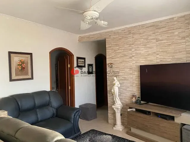 Casa com 400m² 2 quartos e 3 banheiros, à venda, no bairro Santa Maria em São Caetano do Sul