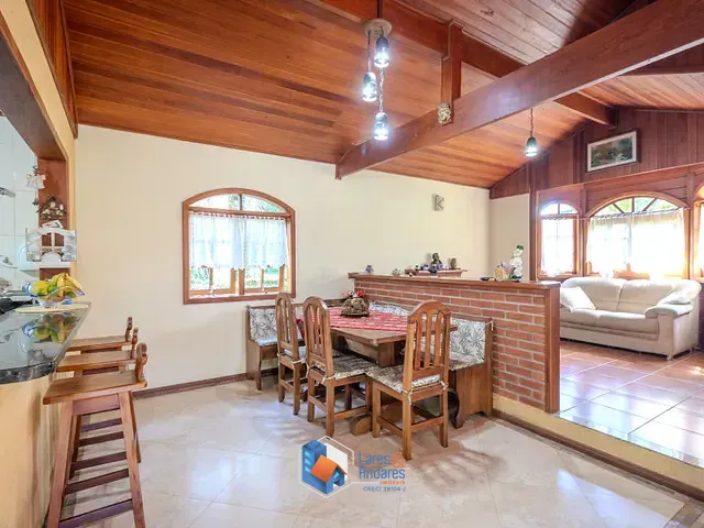 Casa com 1500m² 3 quartos e 5 banheiros, à venda, no bairro Fazenda da Ilha em Embu-guaçu