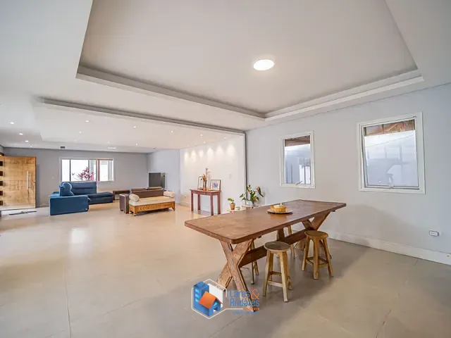 Casa com 511m² 3 quartos e 5 banheiros, à venda, no bairro Gramado em Cotia