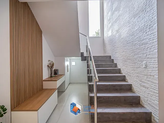 Casa com 511m² 3 quartos e 5 banheiros, à venda, no bairro Gramado em Cotia