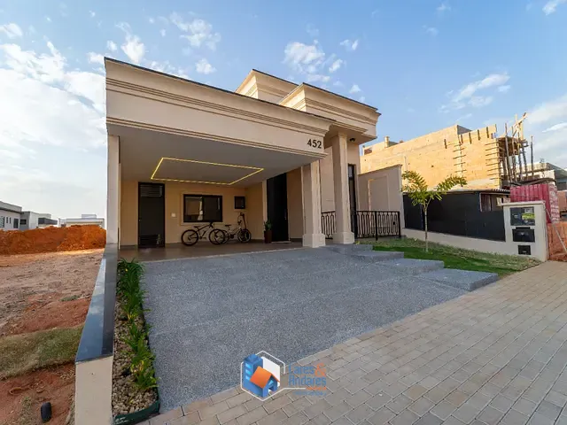 Casa com 300m² 4 quartos e 4 banheiros, à venda, no bairro Medeiros em Jundiaí