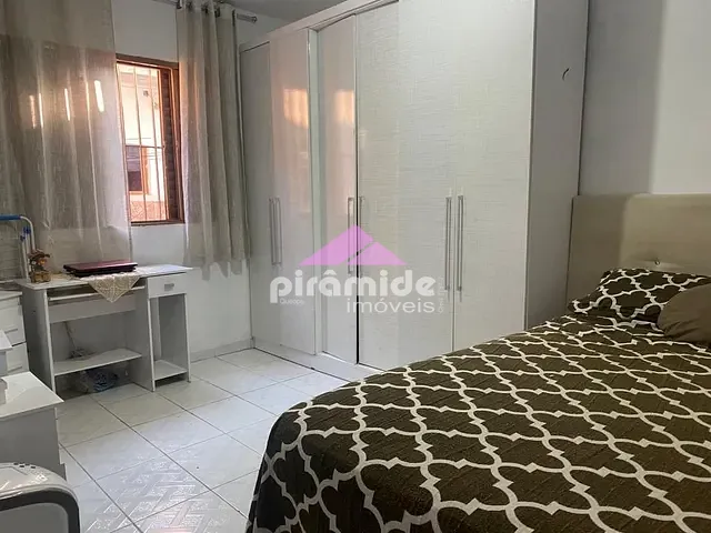 Casa com 261m² 3 quartos e 2 banheiros, à venda, no bairro Jardim Satélite em São José dos Campos