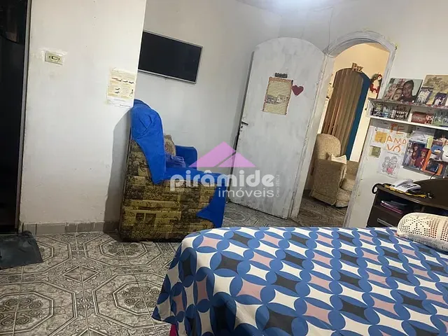 Casa com 261m² 3 quartos e 2 banheiros, à venda, no bairro Jardim Satélite em São José dos Campos