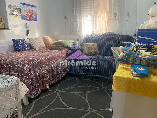 Casa com 261m² 3 quartos e 2 banheiros, à venda, no bairro Jardim Satélite em São José dos Campos