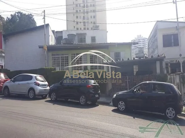 Casa com 278m² 3 quartos e 1 banheiro, à venda, no bairro Centro em Osasco