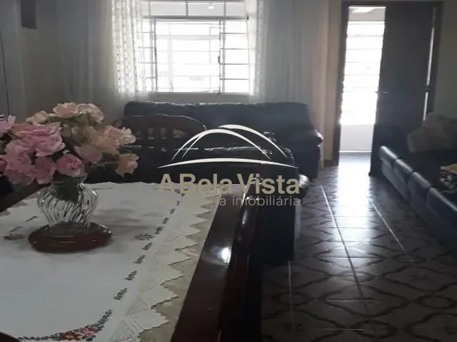 Casa com 278m² 3 quartos e 1 banheiro, à venda, no bairro Centro em Osasco