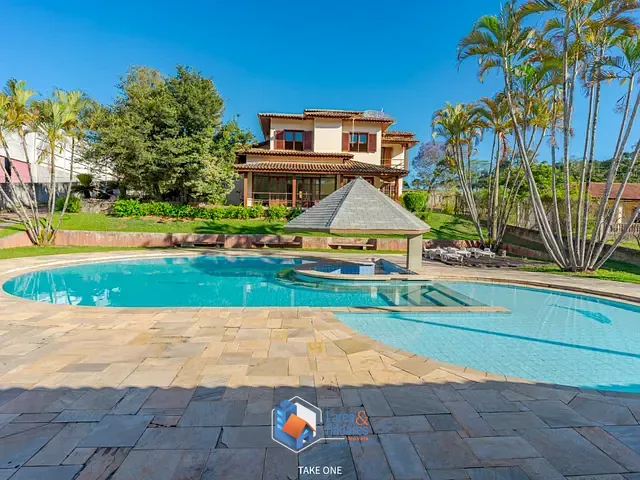 Casa com 3903m² 6 quartos e 8 banheiros, à venda, no bairro Jardim Leonor em Itatiba