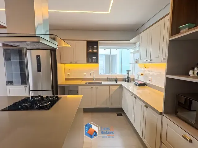 Casa com 300m² 2 quartos e 2 banheiros, à venda, no bairro Jardim Alvorada em Marília