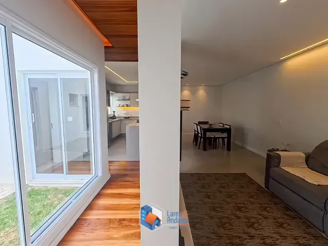 Casa com 300m² 2 quartos e 2 banheiros, à venda, no bairro Jardim Alvorada em Marília