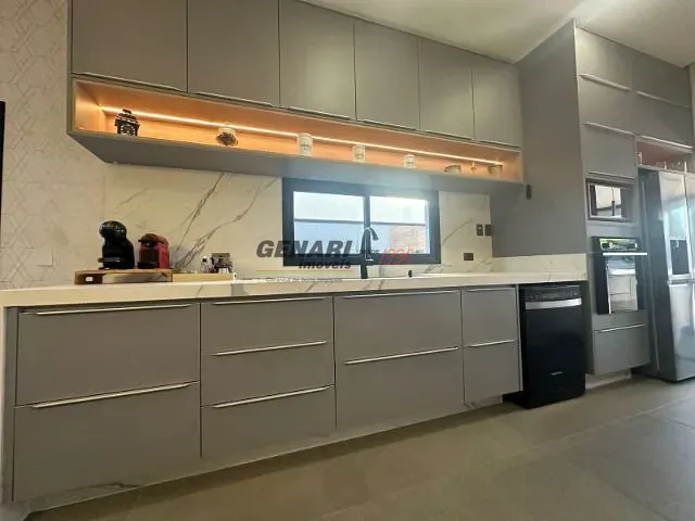 Casa com 490m² 4 quartos e 5 banheiros, à venda, no bairro Jardim Santa Rita em Indaiatuba