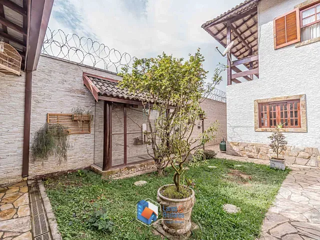 Casa com 250m² 3 quartos e 4 banheiros, à venda, no bairro Chácara Recanto Verde em Cotia