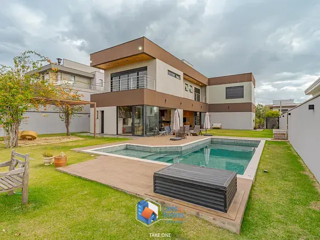 Casa com 800m² 4 quartos e 6 banheiros, à venda, no bairro Condomínio Campo de Toscana em Vinhedo