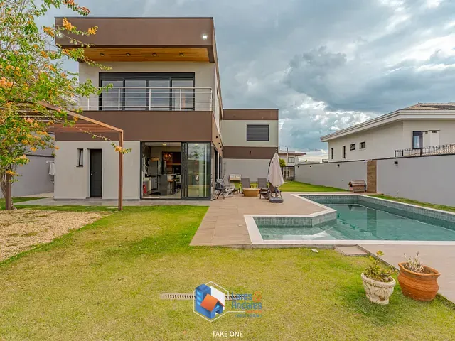 Casa com 800m² 4 quartos e 6 banheiros, à venda, no bairro Condomínio Campo de Toscana em Vinhedo