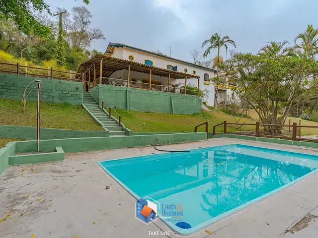 Casa com 2525m² 3 quartos e 4 banheiros, à venda, no bairro Recanto dos Palmares em Atibaia